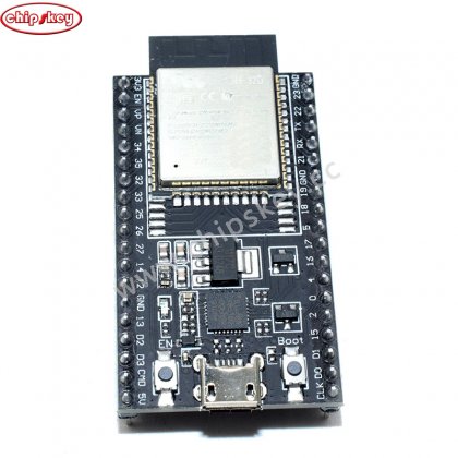 ESP32-WROOM-32D